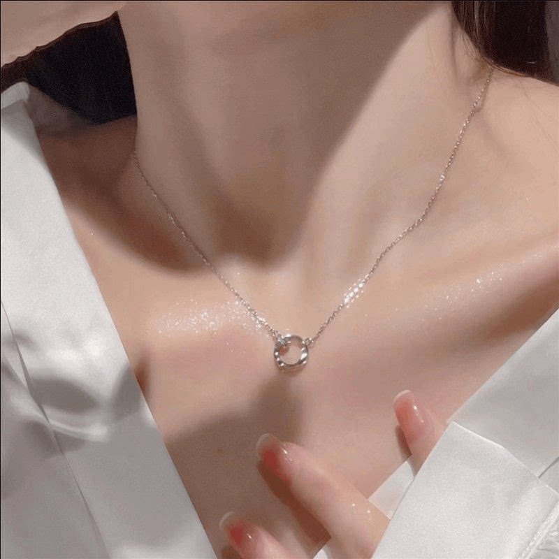 圆环ins风日韩版简约轻奢小众环环相扣项链女百搭锁骨链设计吊坠
