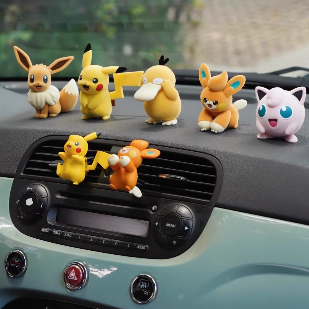 「正版」宝可梦植绒车载摆件皮卡丘可达鸭伊布公仔汽车中控台装饰