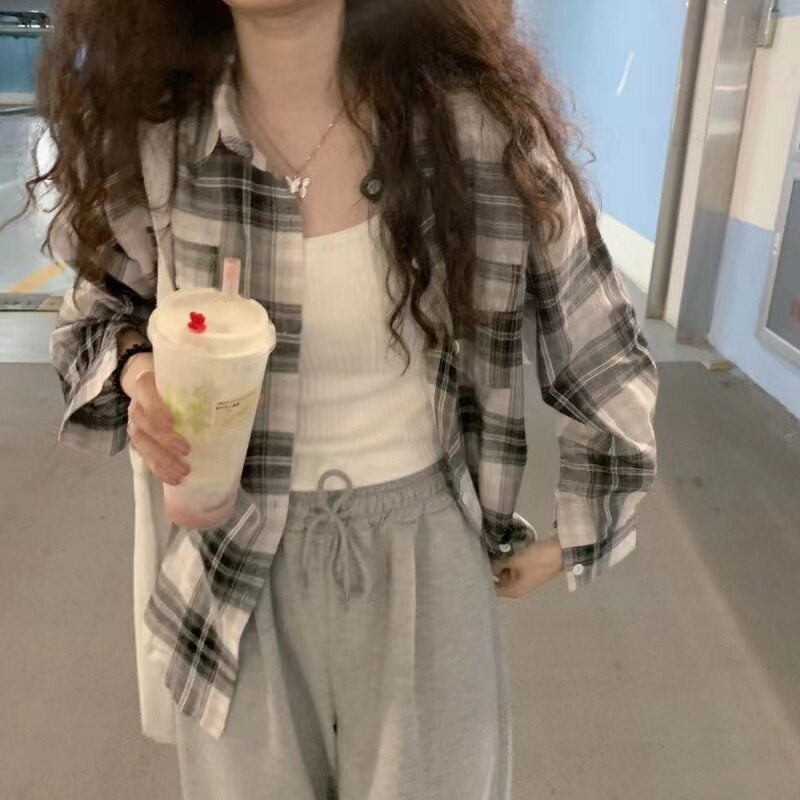 格子衬衫女春夏2023年新款防晒上衣宽松百搭薄款开衫外搭长袖衬衣