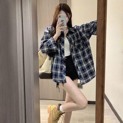 2023年新款春秋款长袖格子衬衫女设计感小众chic上衣外套