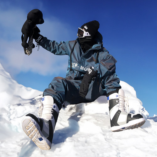 防水保暖炫彩滑雪服KEEPMONEY