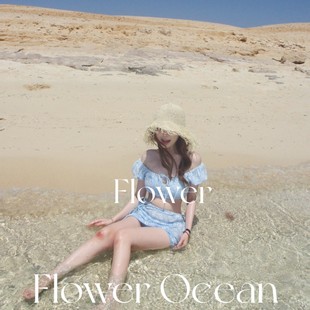 甜美少女分体bikini三件套海边度假泳衣 柔焦云朵