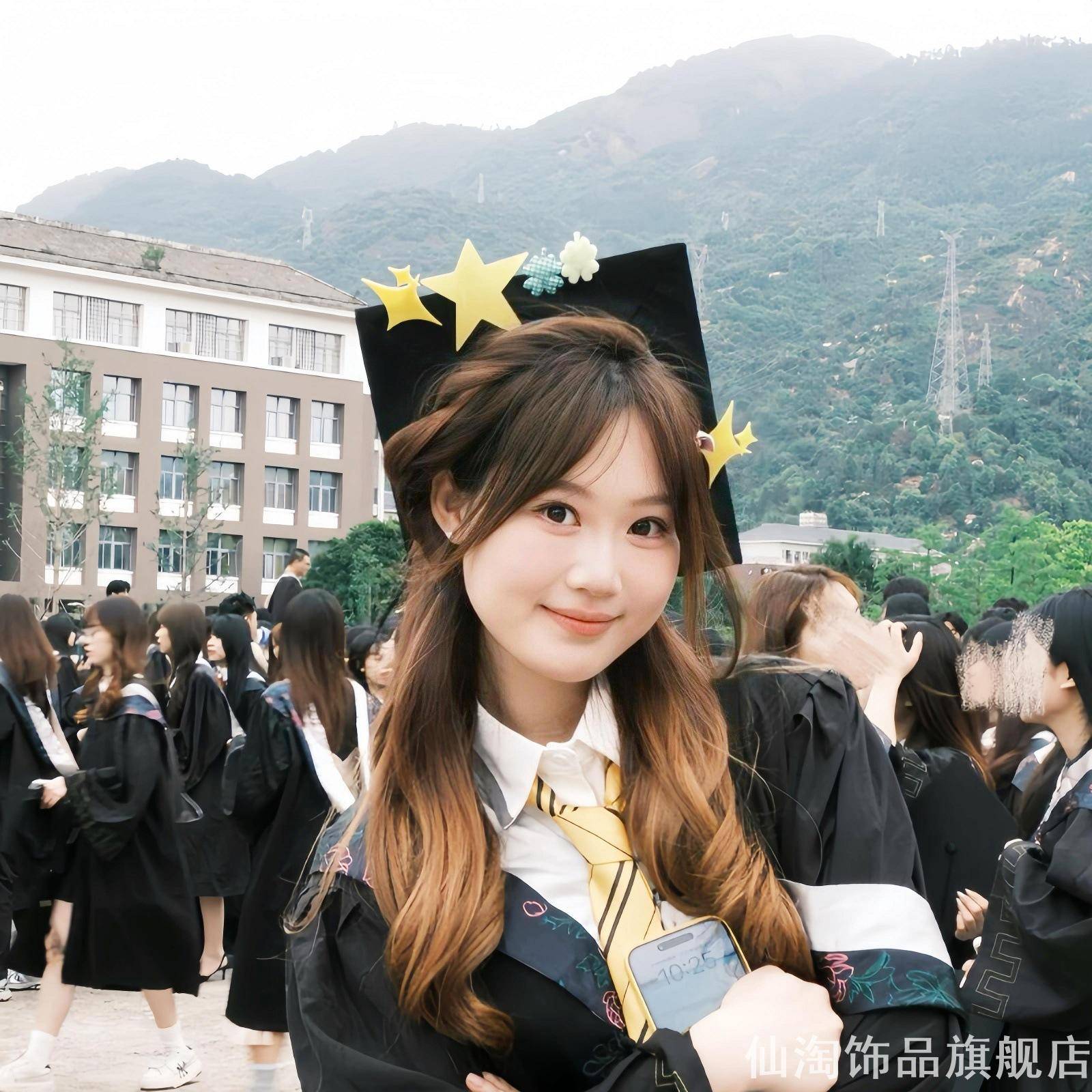 毕业季穿搭点缀星星发夹小巧造型图片