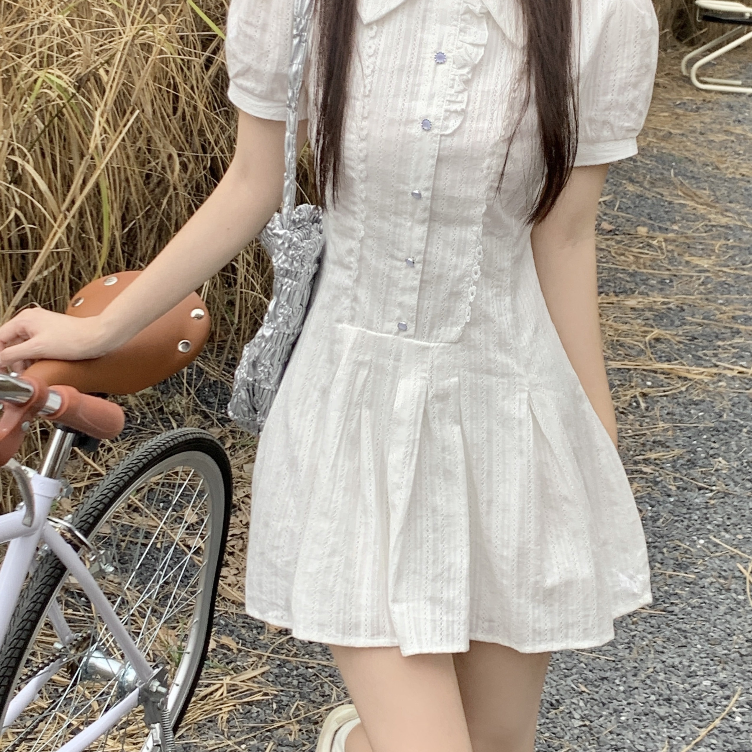 夏季法式学院风白色泡泡袖衬衫连衣裙女气质收腰小个子甜美短裙子