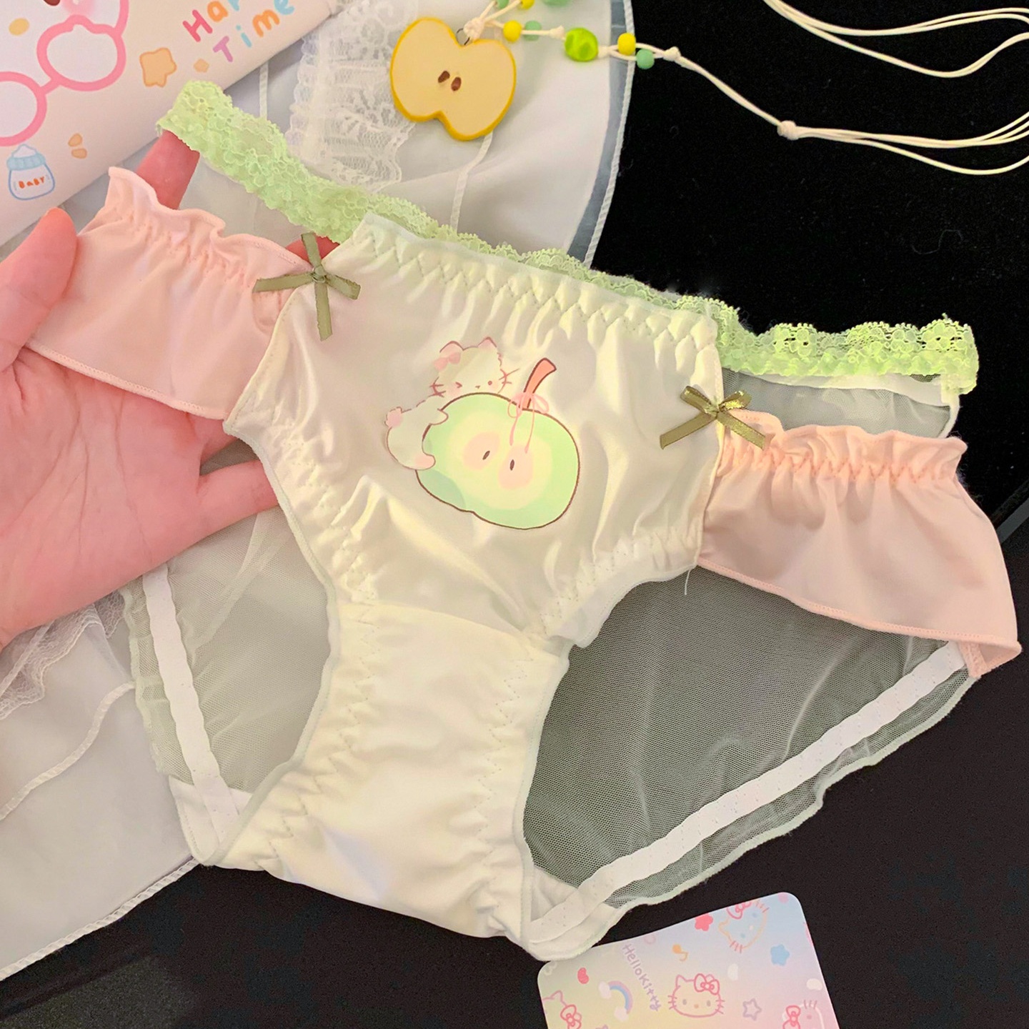 敲甜美的青果小猫内裤呀~