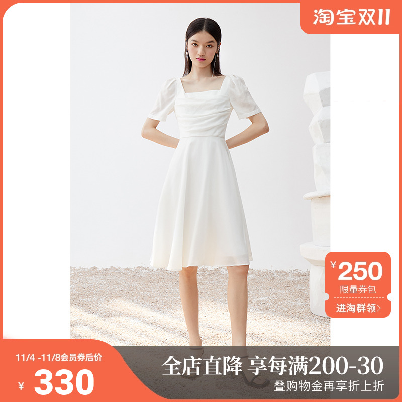 ochirly欧时力短袖连衣裙夏装白色气质通勤方领法式设计感1WY2083