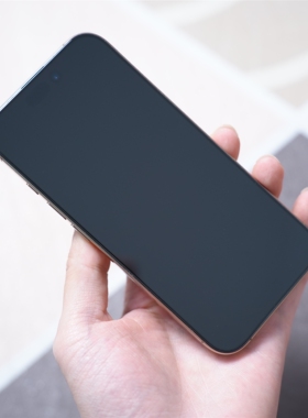 【FY 触控优化版】适用于苹果17/16pro max/16pro/15pro max全覆盖无遮挡玻璃钢化膜【六孔定位除尘盒】