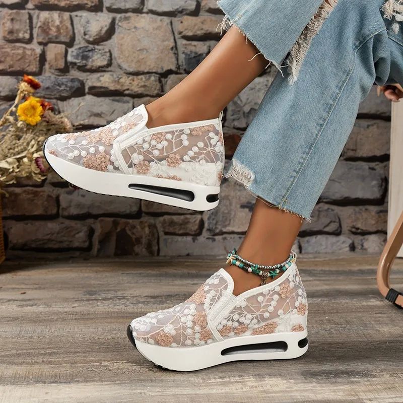 Fashion 2024 Embroidery Loafers Shoes for Women Summer Breat