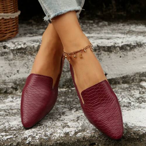 French retro pointed flat shoes 2025 women's large soft sole