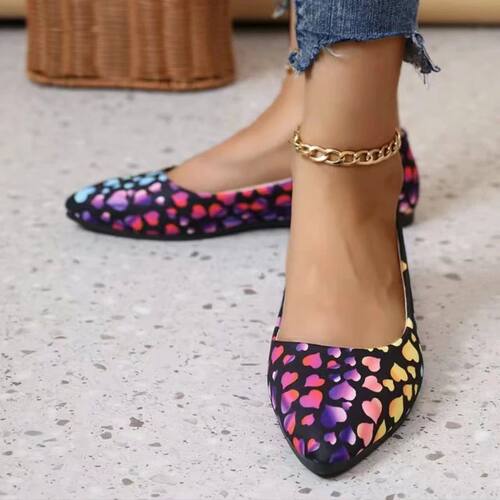 Large size lightweight soft sole casual shoes for women 2023