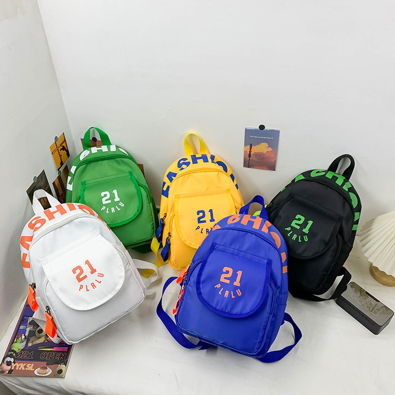 2026新款幼儿园双肩包男女童上学帆布小书包男童休闲外出字母背包