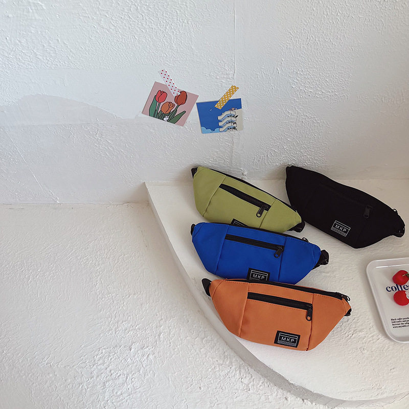 秋冬新款儿童包潮酷帅气男孩斜挎胸包宝宝帆布小腰包个性零钱包包