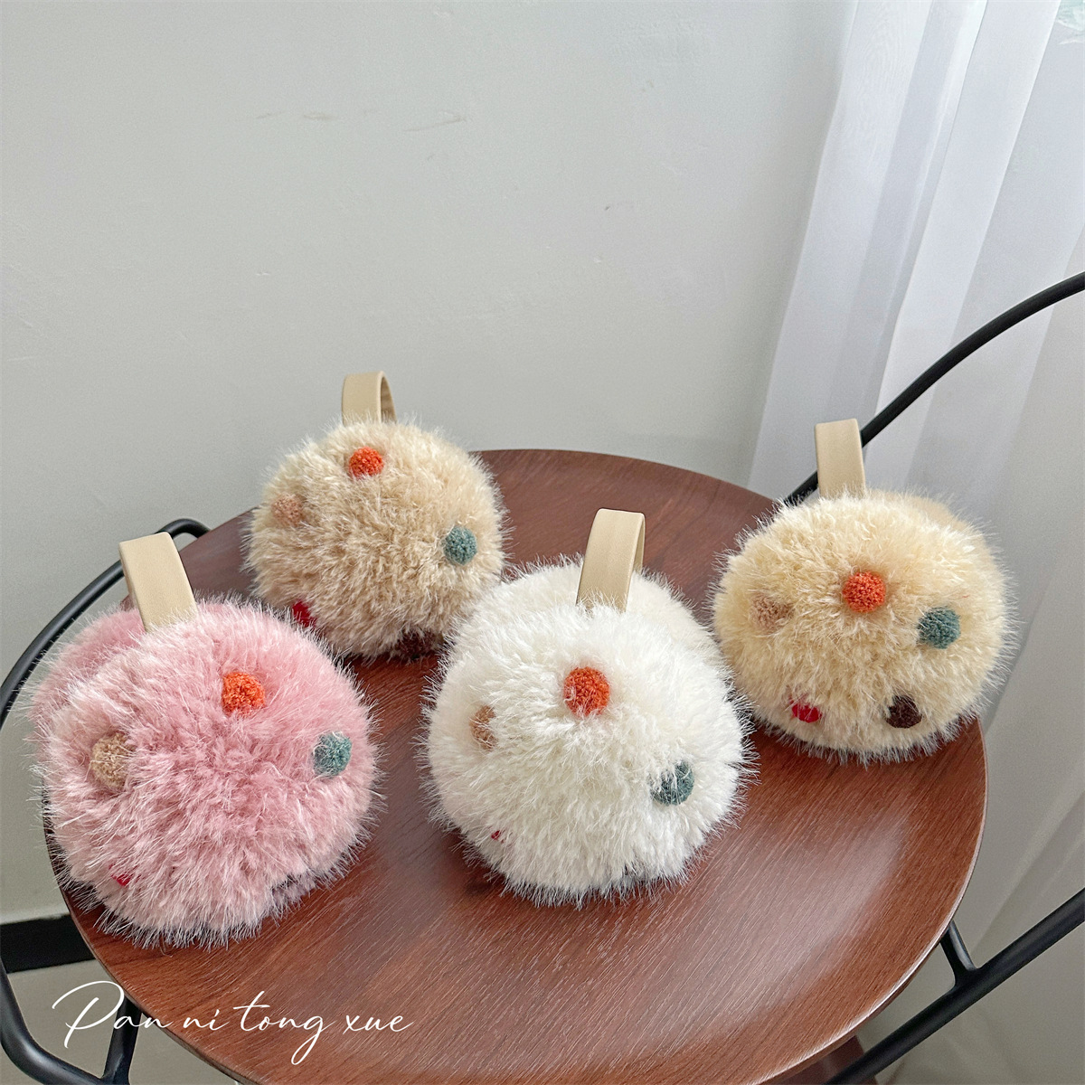 秋冬新款可爱毛球ins毛茸茸耳罩防风大童成人护耳耳包可折叠耳捂