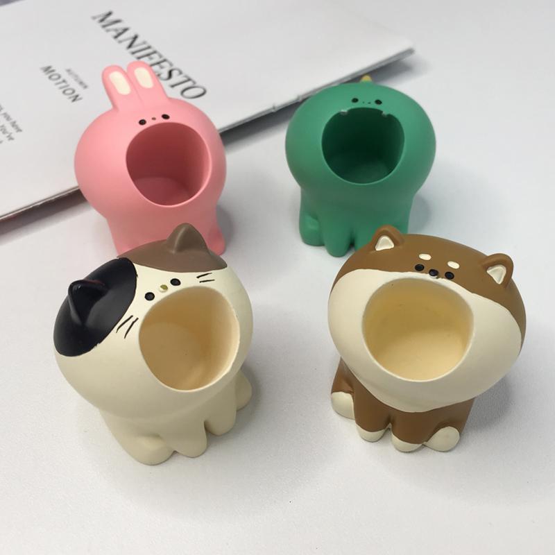 迷你卡通萌物柴犬恐龙可爱笔筒小巧回形针口红收纳桌面摆件礼物