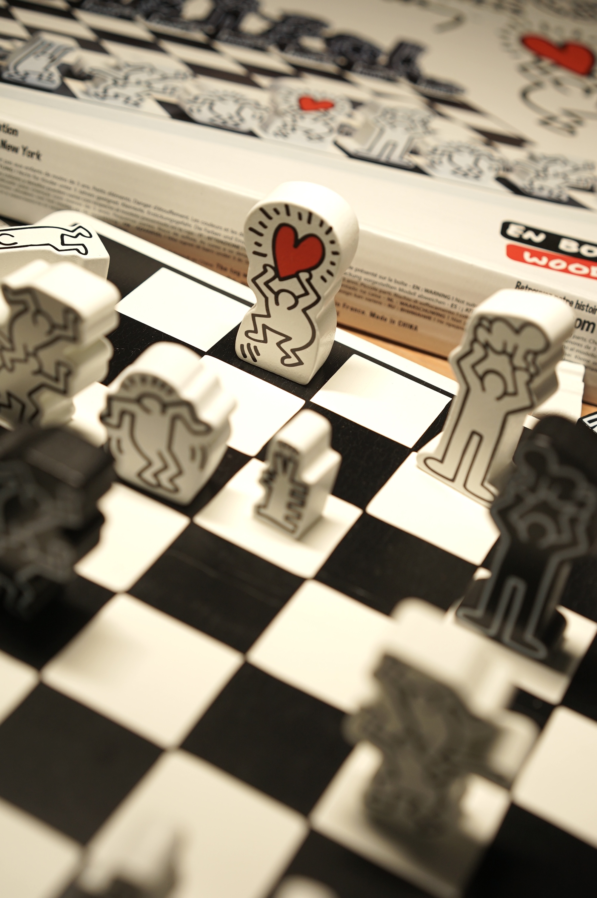 【栗栗巫】法国Vilac凯斯哈林国际象棋 潮流艺术早教游戏益智玩具