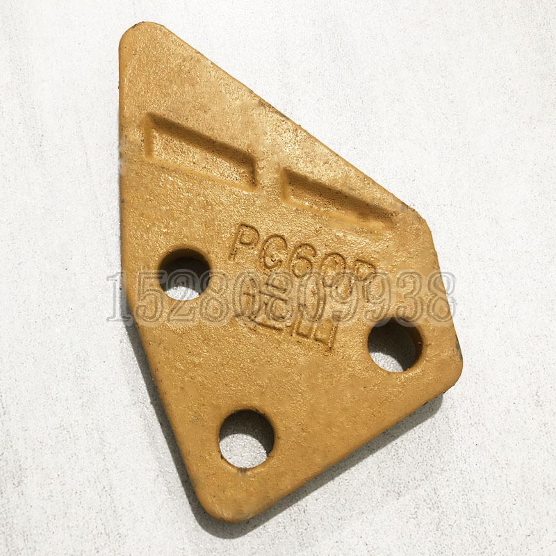 远山65-75-8-9轮式挖掘机pc60 边刀 刀角板 牙齿边齿座齿销 配件