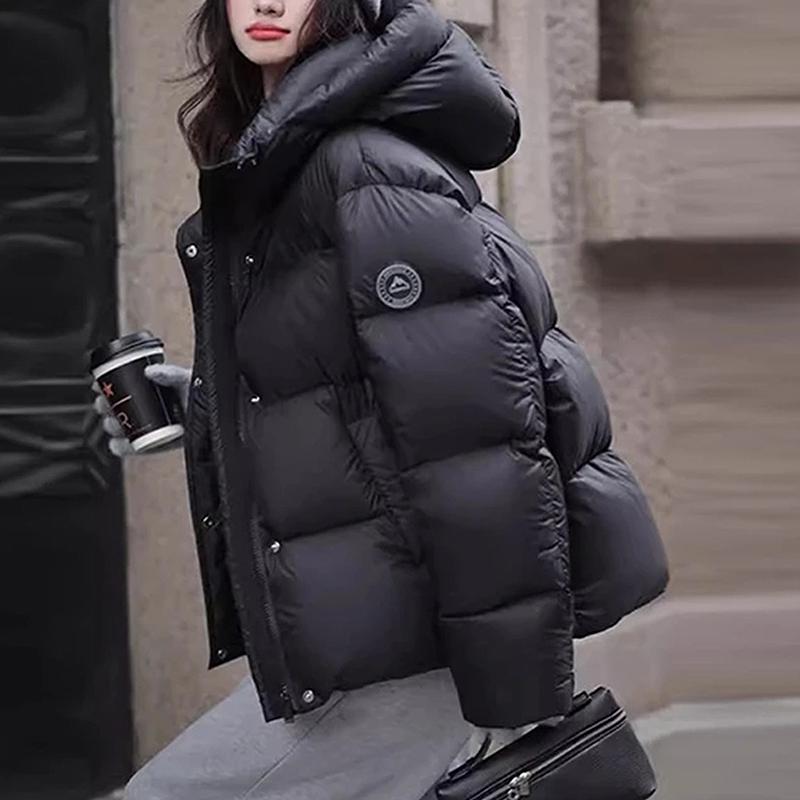 2024时尚连帽加厚羽绒服
