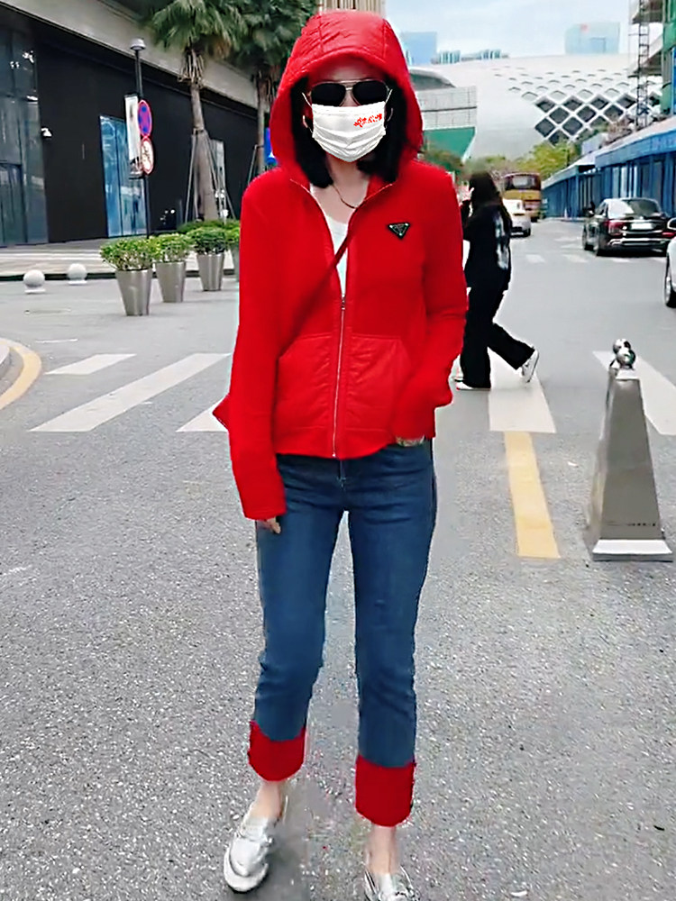 红色短款卫衣拉链外套女春秋季2024新款慵懒风宽松开衫休闲连帽衫