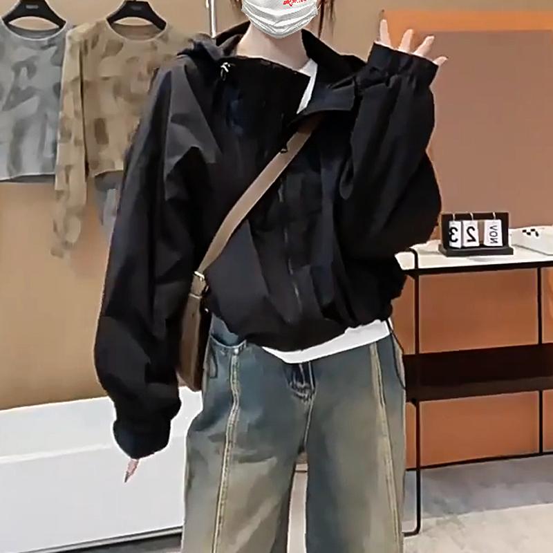美式黑色短款冲锋衣外套
