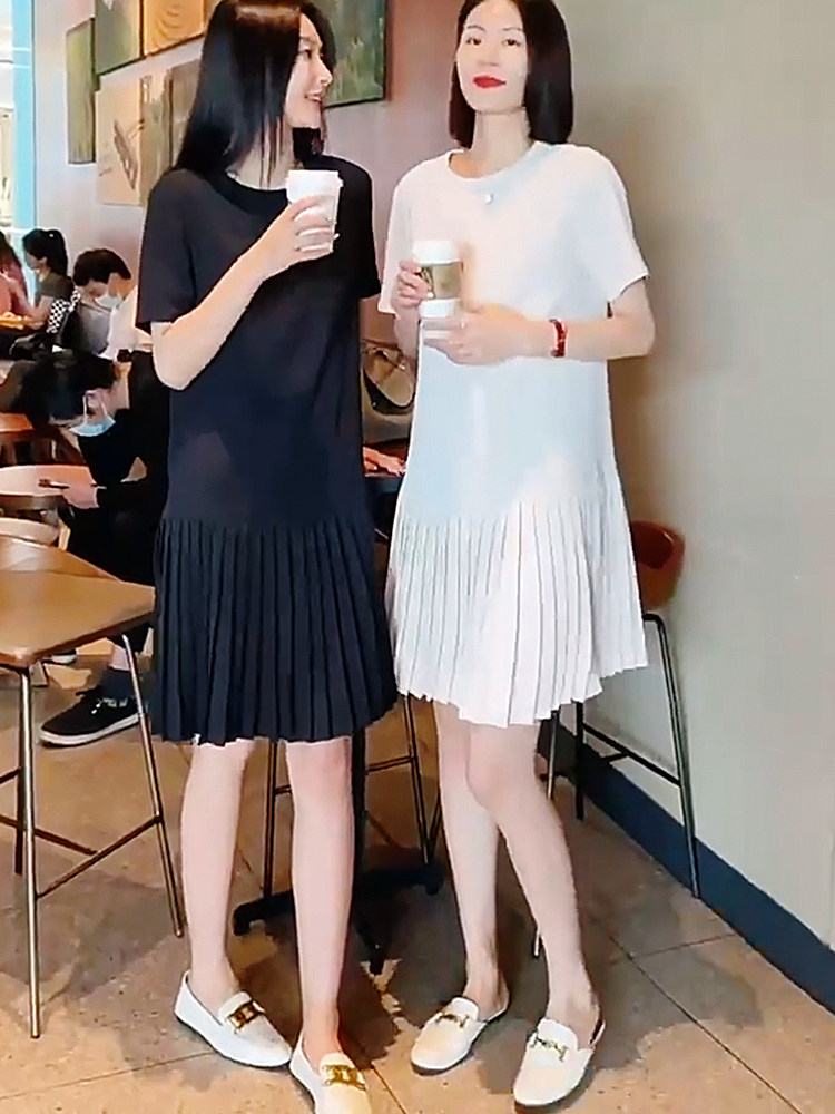 休闲百搭时尚连衣裙女宽松减龄