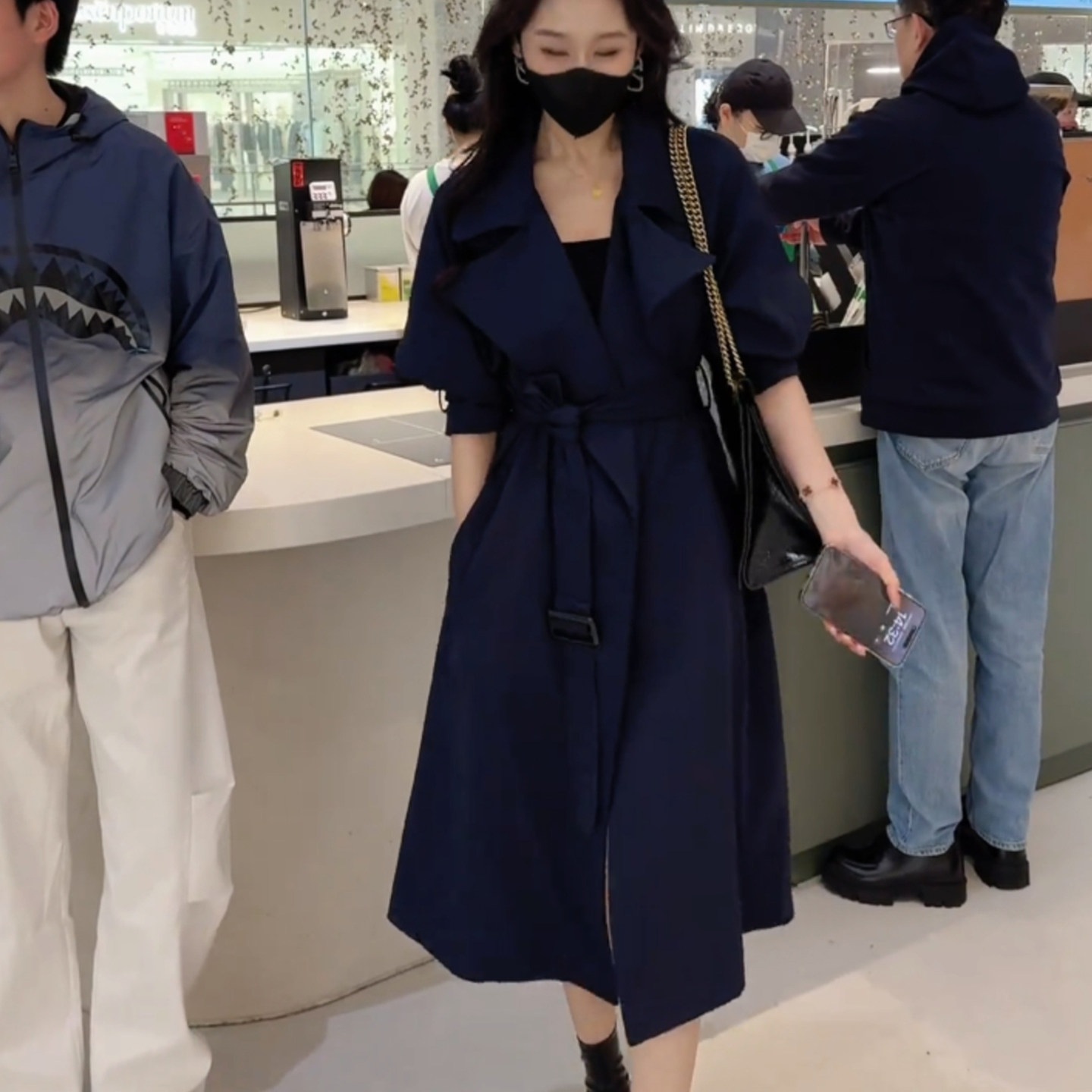 韩版蓝黑春秋小个子中长风衣女