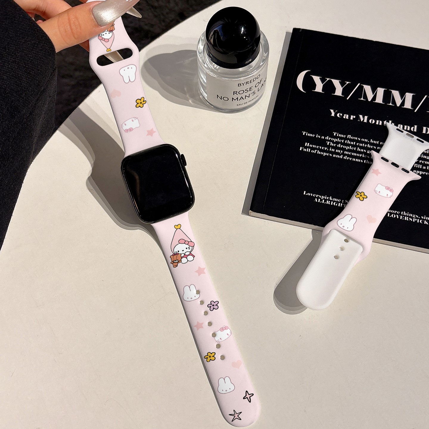 适用iwatchs10硅胶苹果手表applewatch10表带s9粉色kt猫米菲兔s8新款s7小众ultra2夏季透气45se女s6网红闺蜜