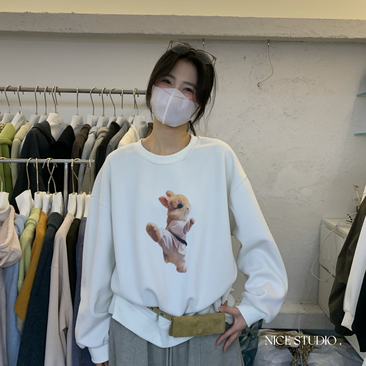 奶思家NICE STUDIO-秋上新爆款趣味兔子宽松百搭休闲卫衣R10191-1