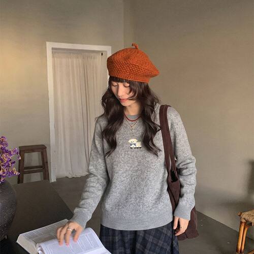 新款减龄秋季女提花小羊宽松可爱