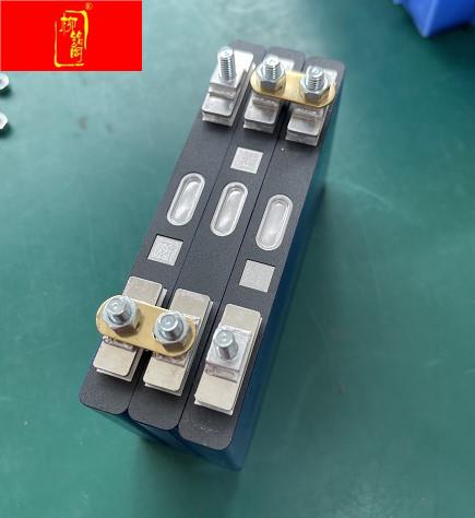 高倍率强启电芯三元锂电池组汽车应急启动电源 打火12v点焊机电源