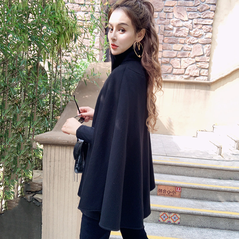 黑色羊绒披风斗篷外套女秋冬2022新款复古外搭披肩赫本风毛呢大衣