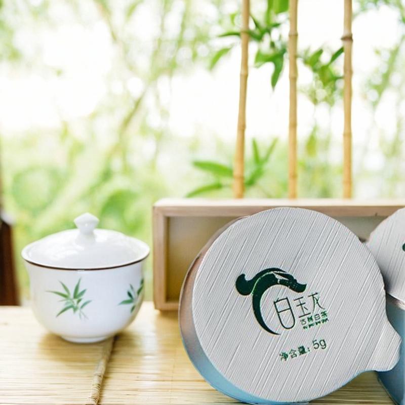 云南白茶白毫银针盒装白牡丹清甜