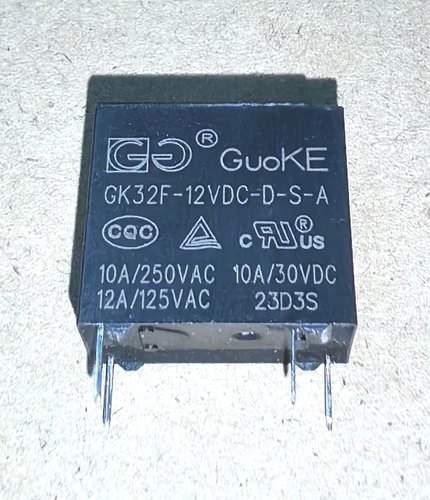 全新原装GK32F-5VDC 12VDC 24VDC-D-S-A继电器一组常开4脚 10A