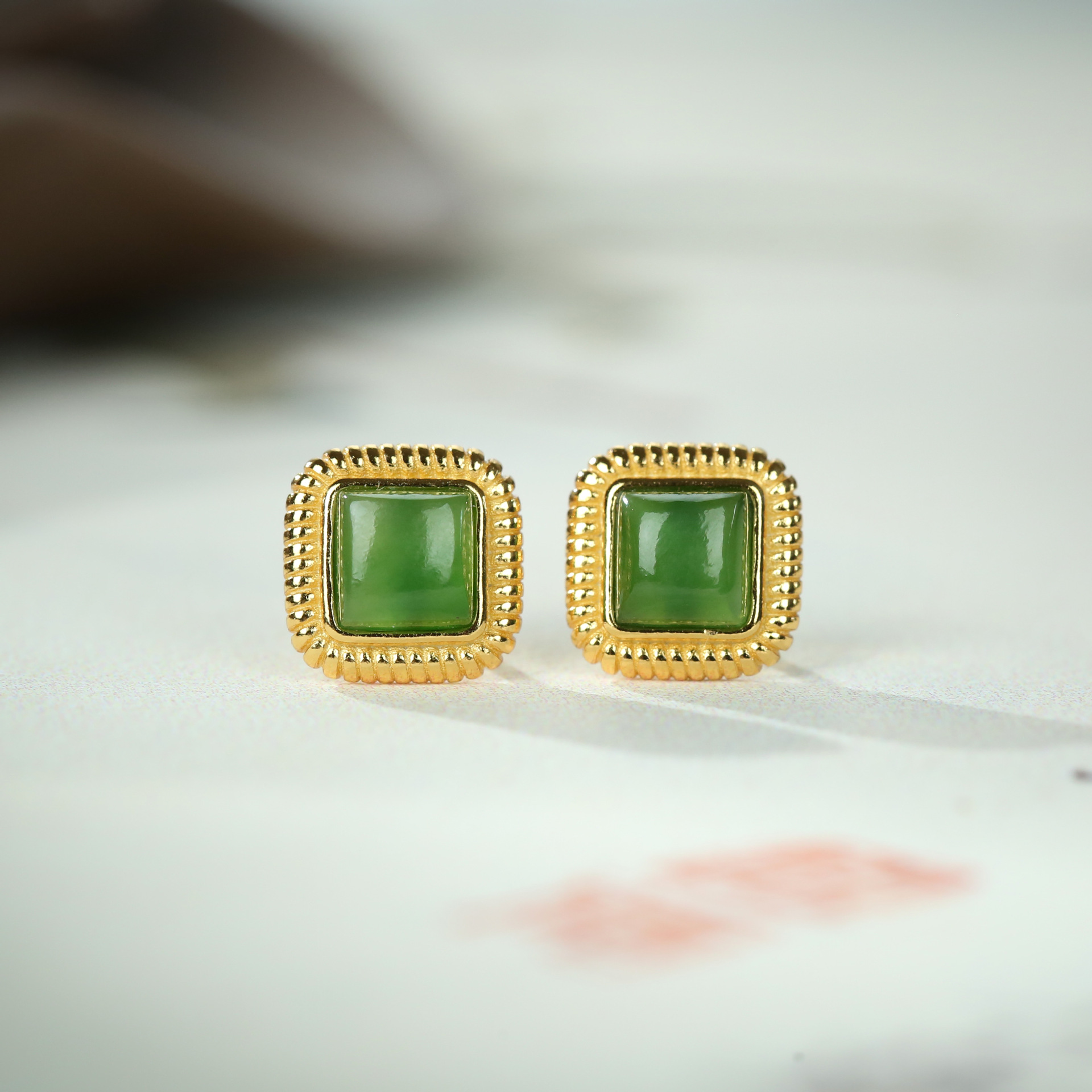 S925纯银镀18k金镶嵌和田碧玉耳饰耳钉耳环精致方糖唯美清新脱俗