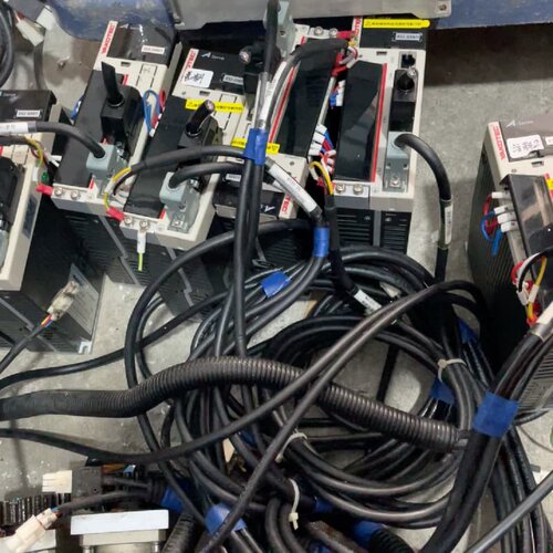研控1KW伺服5套 400W2套带全套线