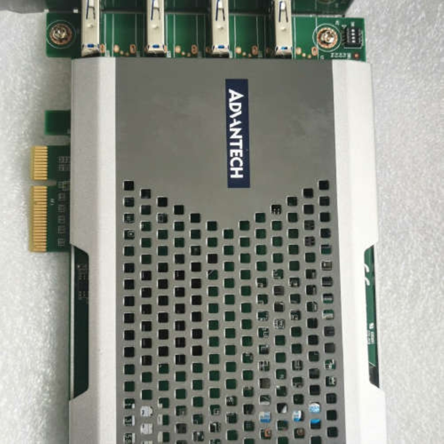 售前询价成色研华4端口PCIE USB30影像采集卡PCIE