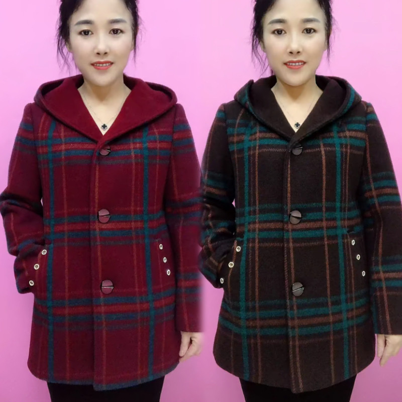 时尚连帽拼色格子外套2025中老年洋气妈妈装宽松大码显瘦气质大衣