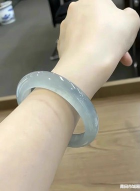 天然缅甸冰种翡翠玉手镯女透水润玉镯子正圈晴水飘花玉石浅绿玉镯