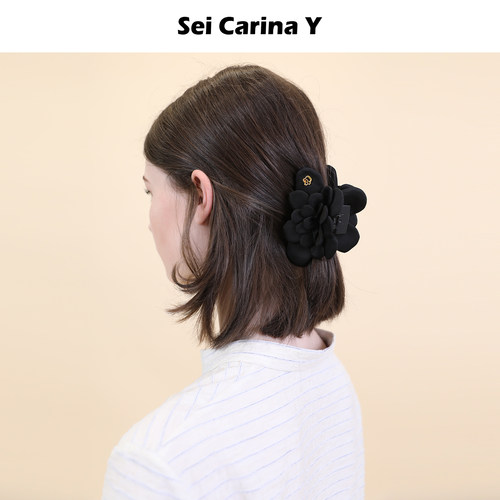 SeiCarinaY缎面花瓣发抓夹