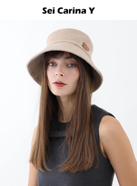 [7折]Sei Carina Y皮质标装饰毛呢渔夫帽女新款秋冬小众设计帽子