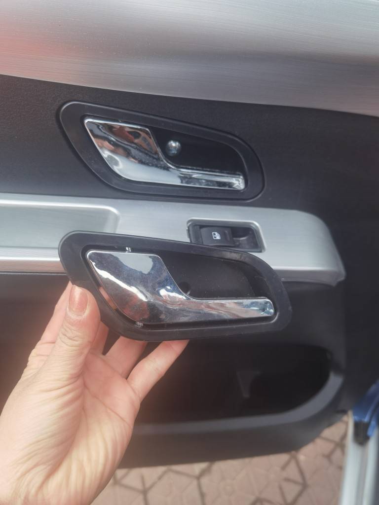 东威电动三轮车四轮车A8plusA6Plus内拉手门扣手原厂配件