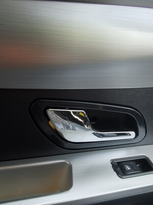 东威电动三轮车四轮车A8plusA6Plus内拉手门扣手原厂配件