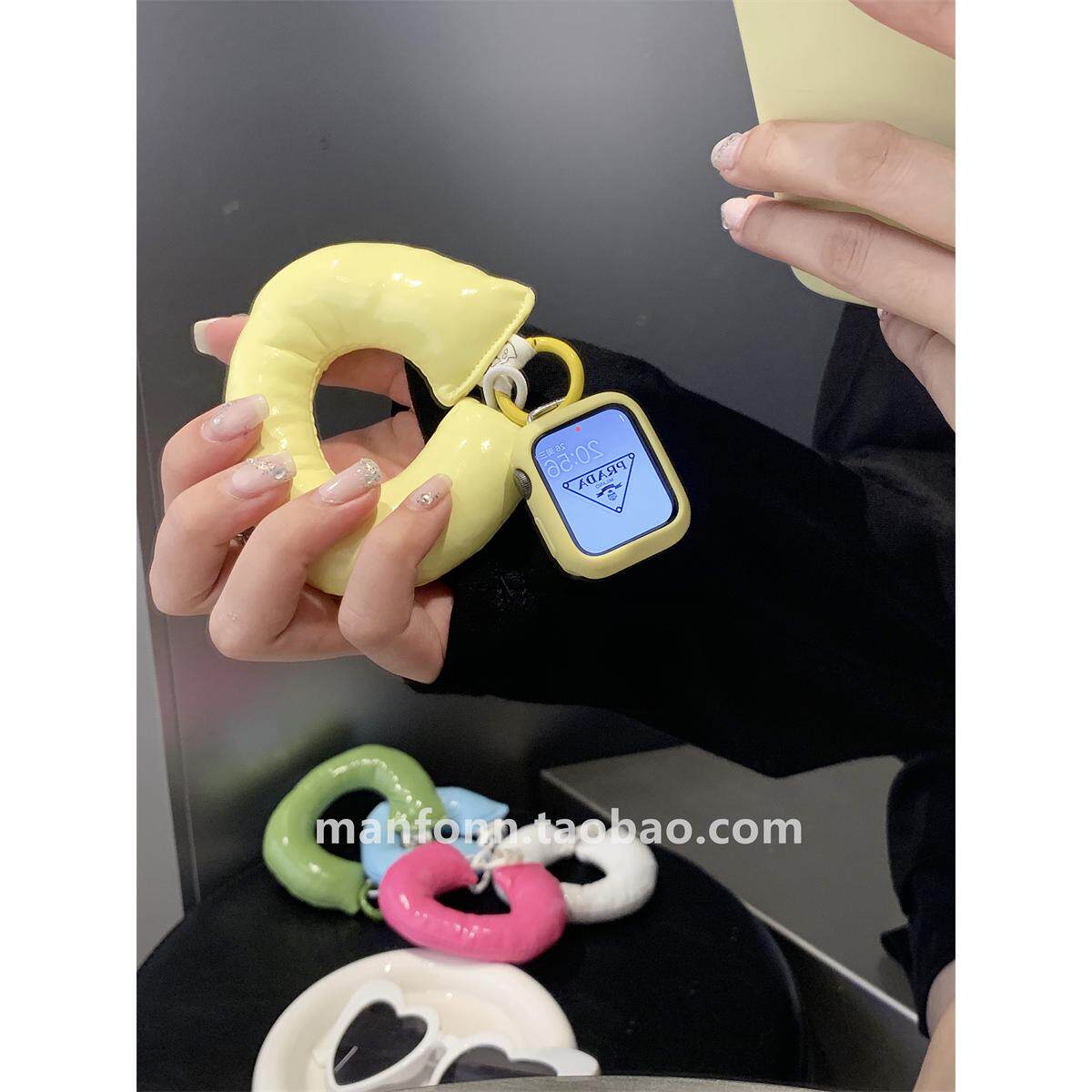 秋冬可爱挂件腕带applewatch1098表带适用苹果11手表iwatch7代6se