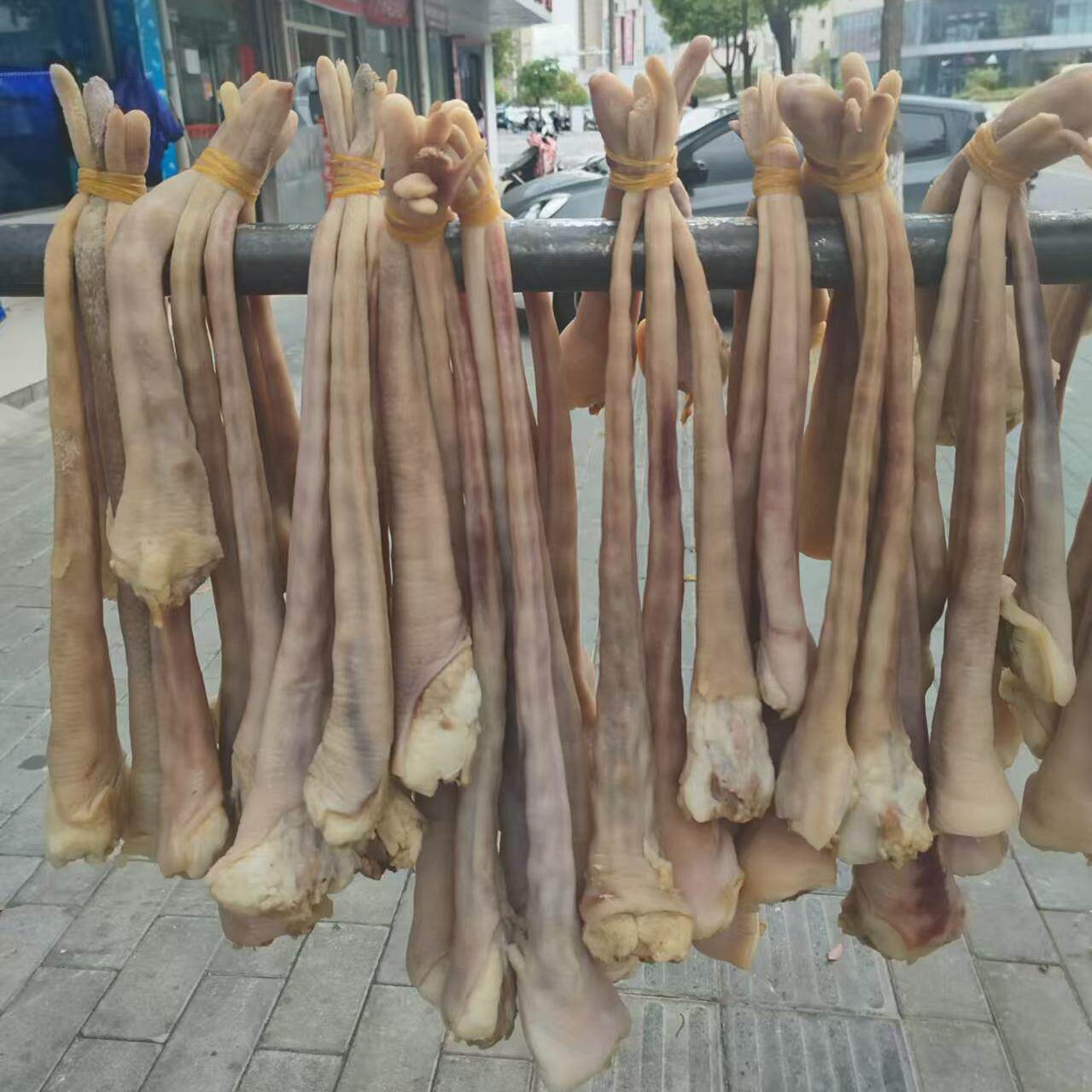 咸猪尾巴安徽特产自制风干黑毛土猪尾巴腊味长猪尾猪头肉腊肉腊味