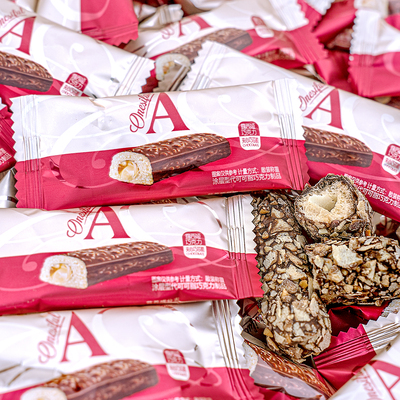 夏目友人 巧克力夹心巧心脆独立包装休闲零食小食品喜糖结婚