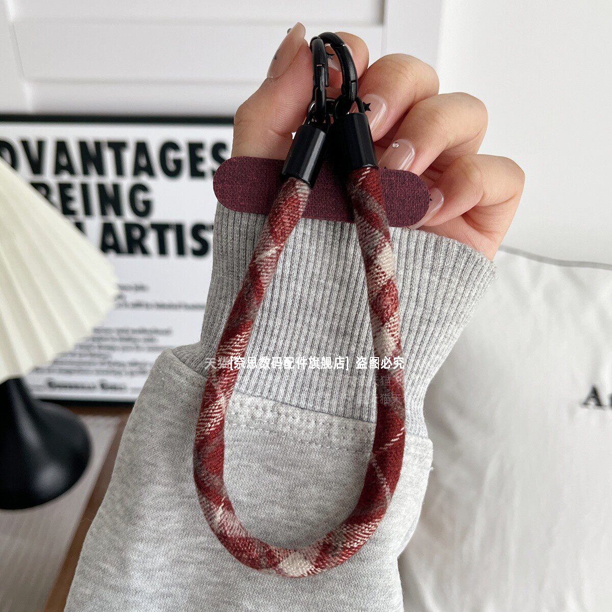 学院风复古格纹手机挂绳链耐用绒布手腕款挂件ins小众百搭防摔吊绳独特高端短款腕带手绳女防盗绳垫片挂链壳