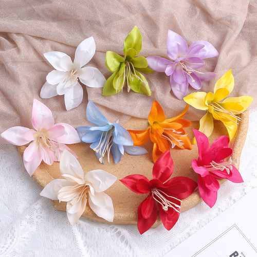 百合花室内花墙布置假花绢花