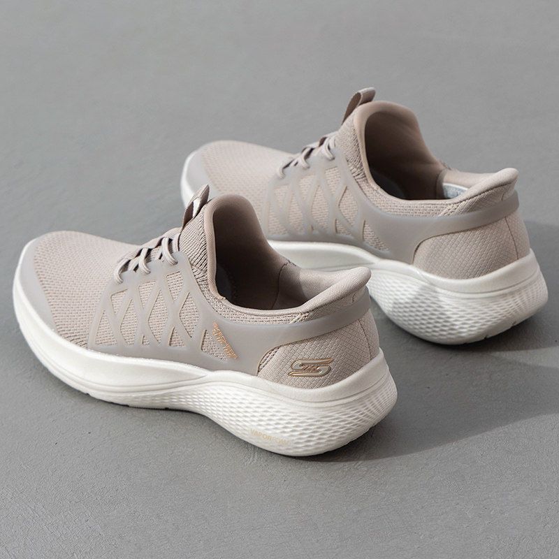斯凯奇轻便运动鞋女鞋2026春季新款闪穿软底健步鞋女士通勤休闲鞋,运动鞋new,运动休闲鞋,淘宝优惠券,粉丝福利购,淘宝优惠卷