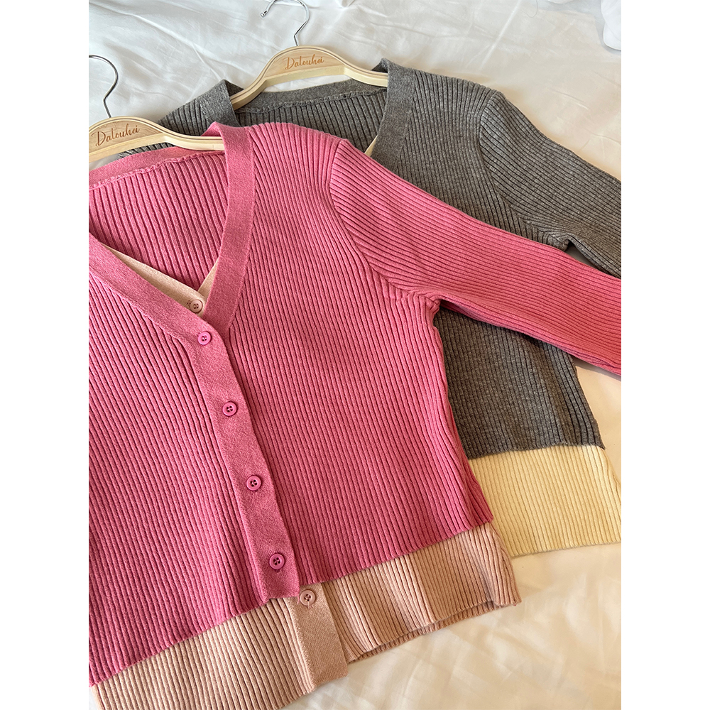 大头黑v领套头毛针织衫