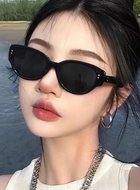 素颜神器欧美复古猫眼黑白框ins小框女潮小众网红同款防紫外线凹