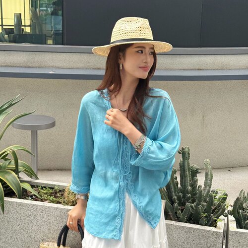LM家高品  夏季新品法式复古超美马卡龙色蕾丝拼接V领五分袖衬衫